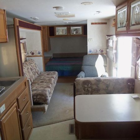 A Comfortable Place To Rest Or Play At Fort Myers Beach Rv Resort Φορτ Μάγιερς Εξωτερικό φωτογραφία